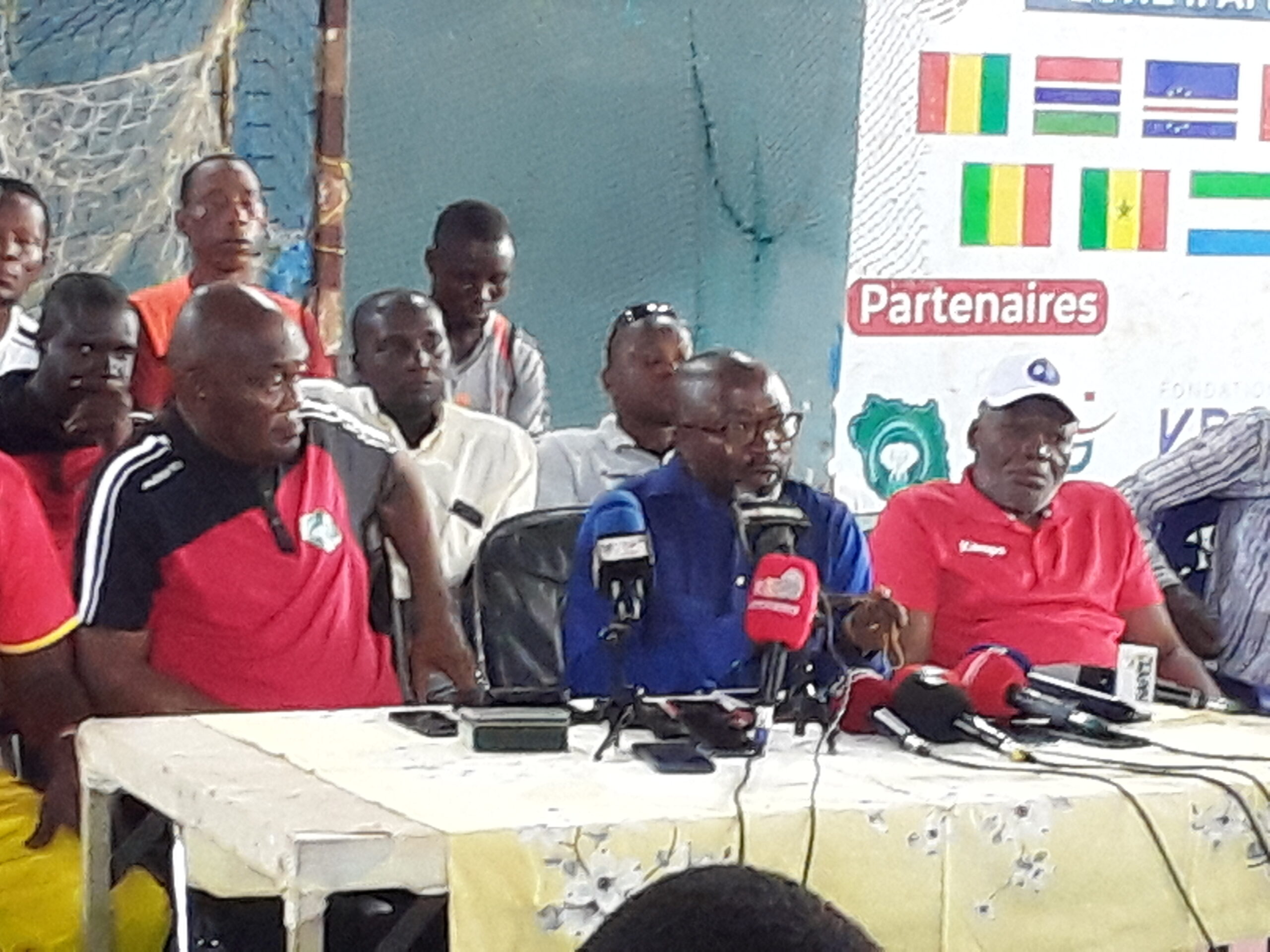 Fuite des handballeurs guinéens: Mamadouba Paye Camara donne des précisions