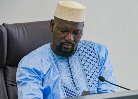 Guinée : Président Doumbouya ordonne le retrait des permis miniers « non conformes »