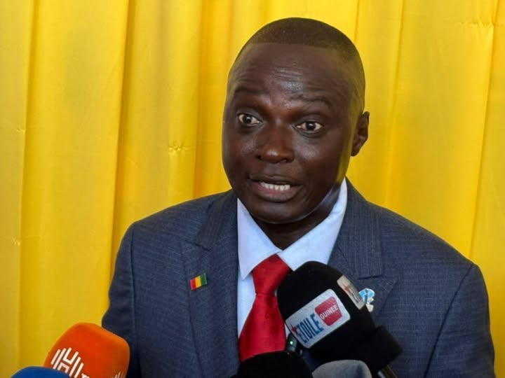 Crise à l’USTG : Michel Pépé Balamou démissionne et menace de désaffilier le SNE