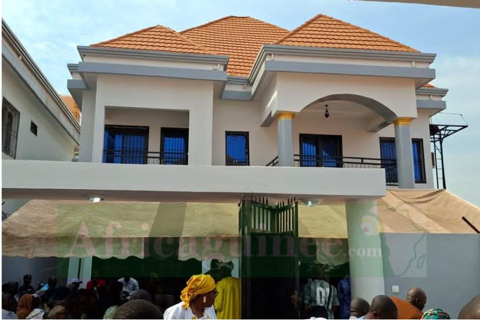 Don de Mamadi Doumbouya : une villa aux enfants de feu journaliste Taban Sylla