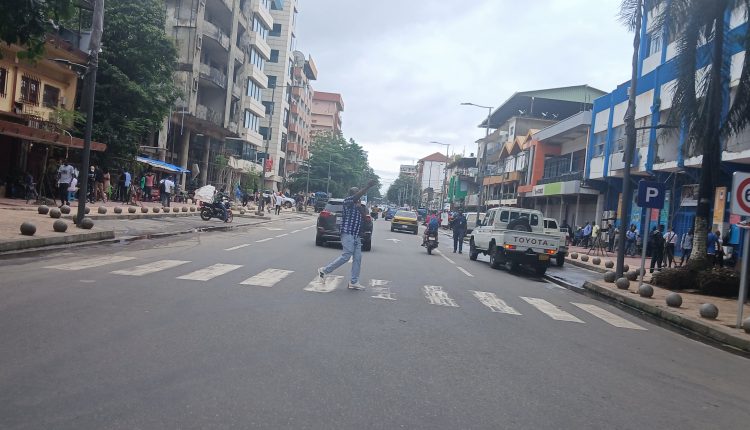 Calme revenu à Kaloum : l’accès au centre-ville est limité